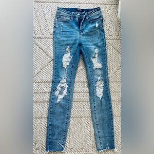 Judy Blue Ripped Light Blue Skinny Jeans size 0/24
